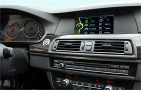 фото Штатное головное устройство Intro CHR-3247 (BMW 5 F-10/11) от интернет-магазина DJ-Car.pro